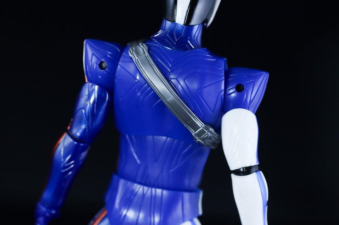 仮面ライダーアクションフィギュア 仮面ライダーノクス　レビュー　本体