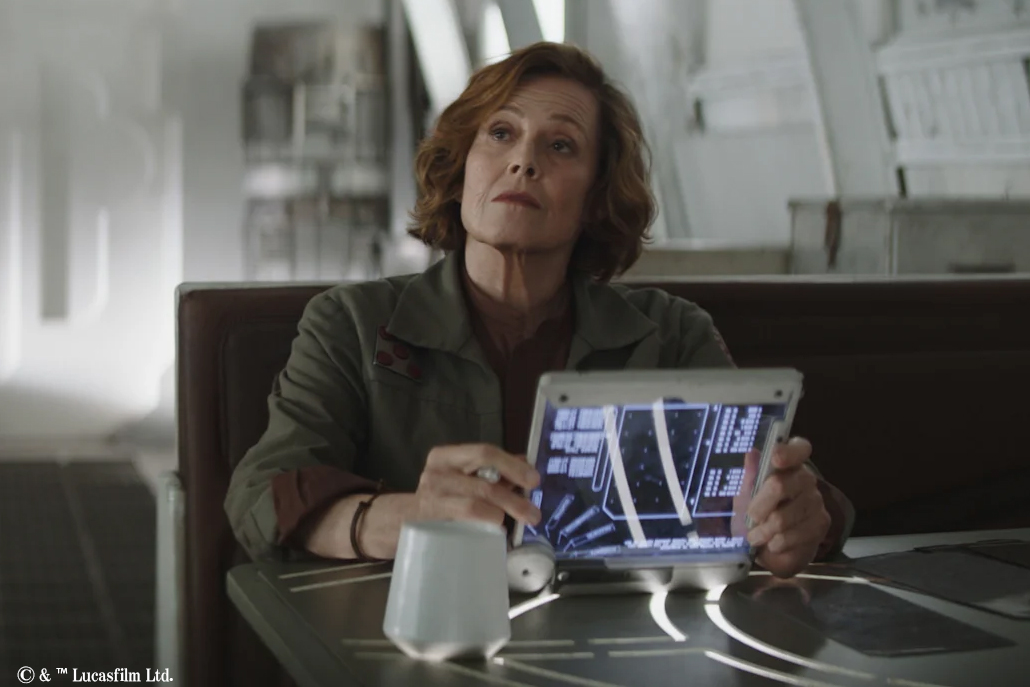 『マンダロリアン&グローグー』シガーニー・ウィーバー、レイアとの関係に言及 ー 「昔から知り合い」