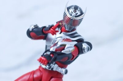 S.H.フィギュアーツ 真骨彫製法　仮面ライダー龍騎　レビュー